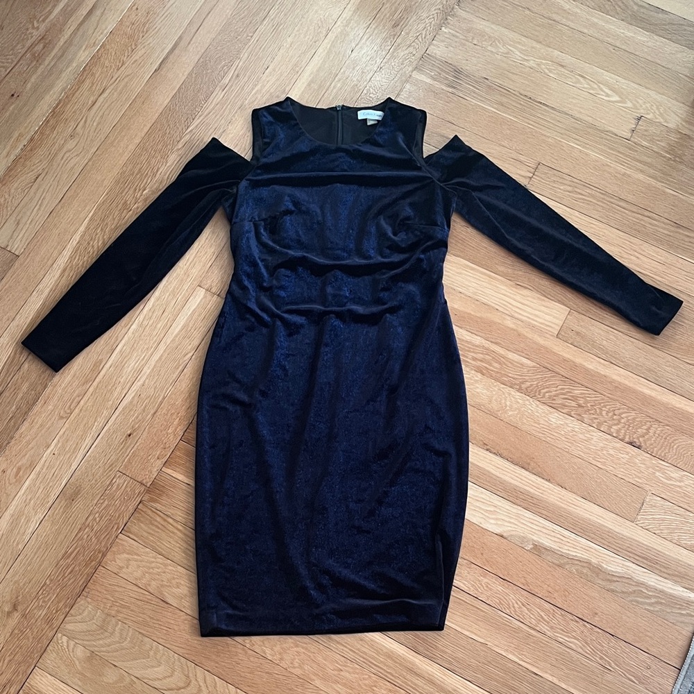 Calvin Klein Navy Blue Cold-Shoulder Velvet/Velour Dress
